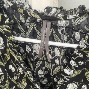Anthropologie Floral Puff Shoulder Ruched-Sleeve V-Neck Top Women's Size XS‎ thumbnail 5