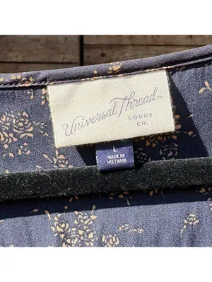 Universal Threads Navy Blue Floral Long Sleeve Dress thumbnail 4