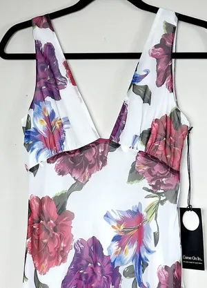Descanso Maxi Dress in Lilac Floral thumbnail 6