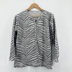 Aerie Zebra Print‎ Thermal Henley Long Sleeve Top Medium Gray White Waffle Knit thumbnail 2