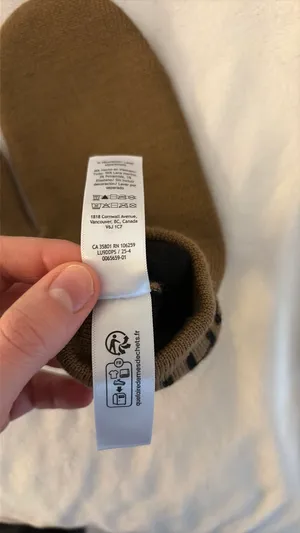 Lululemon mittens  thumbnail 4