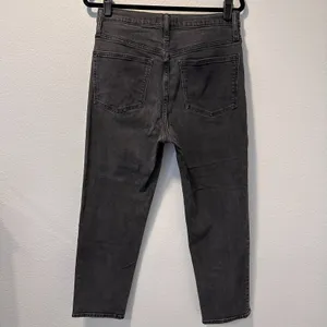 Madewell Women's Size-30 Black Wash Classic‎ Straight Leg Jeans thumbnail 13