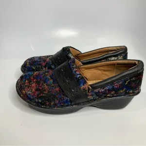 Nurse mates pillow top clogs‎ multicolored size 8 thumbnail 3