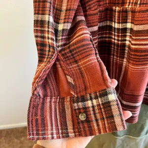 American Eagle Oversized Soft Cotton Flannel Button Long Sleeve Shirt Size Small thumbnail 4