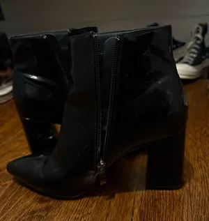 Women’s black ankle boots size 9 thumbnail 1