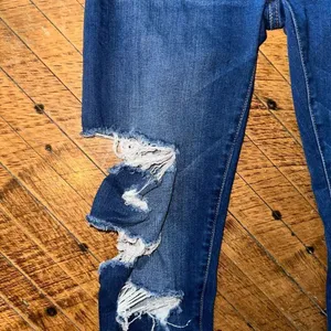 American Eagle distressed sz 2 destroyed hi-rise jeggings thumbnail 2