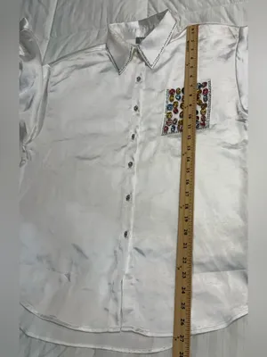 Blue b. Boutique Jeweled White Button Down Women’s Size Medium NWT thumbnail 10