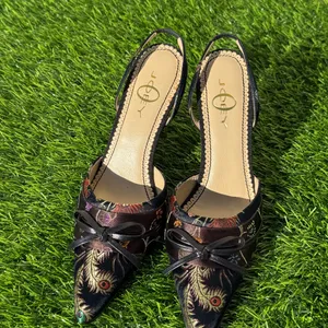 Joey Tibet Elegant Black Floral Women's Heels 6.5 thumbnail 5