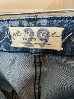 Free People We The Free Dream Lover Printed Flare Jeans – Size 29 thumbnail 6