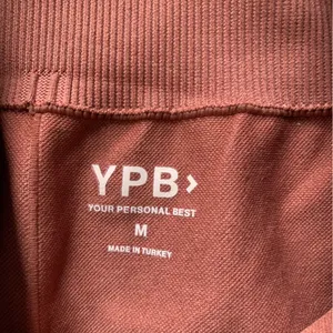 Abercrombie YPB Your Personal Best Peach Leggings M thumbnail 2