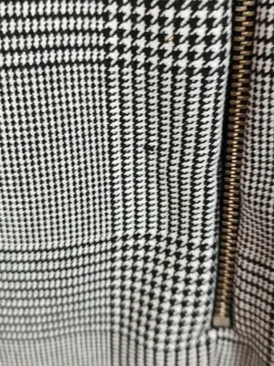 H&M Houndstooth Skirt thumbnail 6