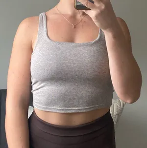 Boutique Beige crop workout top thumbnail 1