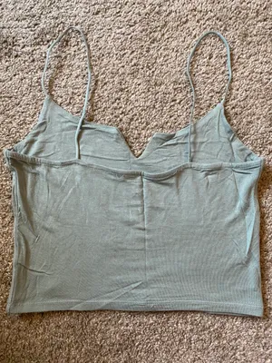 Crop Top thumbnail 3