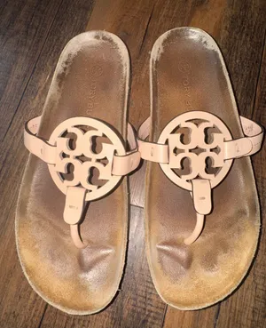 Tory Burch Pale Pink Leather Logo Thong Sandals thumbnail 1