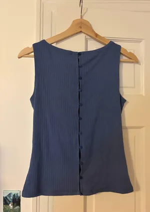 Pink rose button up top  thumbnail 1