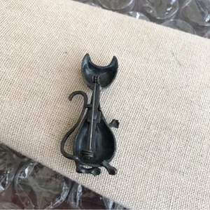 Vintage Kitty Brooch thumbnail 2