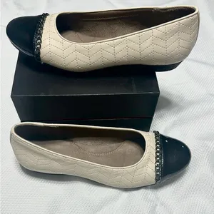 AEROSOLES Cream and Black Flats Versatile Comfort thumbnail 6