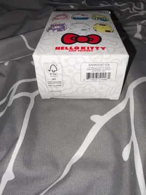 Loungefly Hello Kitty Mystery Box Bag Charm NWT thumbnail 6