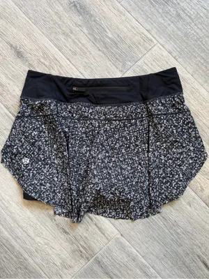 Lululemon Athletica Soundwave White Black Quick Pace Skirt Skort Women's Size 4 thumbnail 3