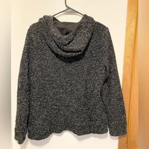 Fabletics Yukon Pullover Hoodie Sweatshirt thumbnail 4
