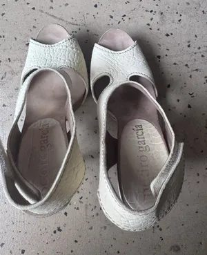 Pedro Garcia Womens Sz 38 White Toscana Leather Peep Toe Sandal Pump Shoes thumbnail 1