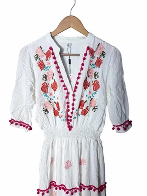 New Chicwish Stay Romance Embroidered Maxi Dress Size XS Boho Summer thumbnail 2