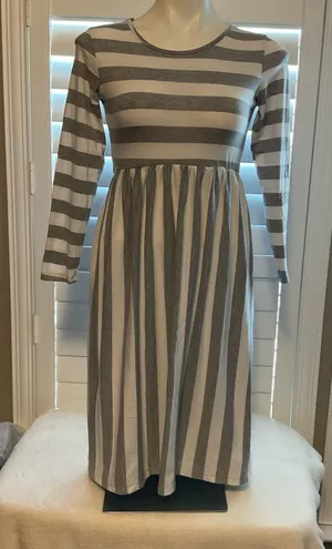 Dress Gray thumbnail 1
