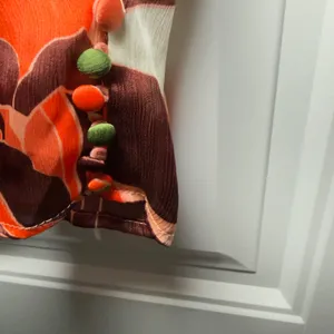 Sugarlips Medium Gilda Rodeo Split Neck Floral‎ Print Satin Blouse Boho Chic thumbnail 7
