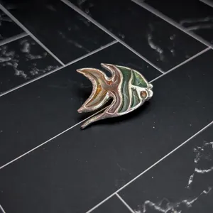 Vintage Brooch - Green & Orange Fish - Tarnished thumbnail 4