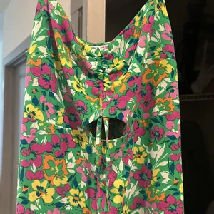 NWOT Zara Midaxi dress size medium thumbnail 3