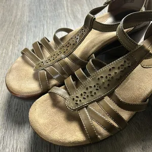 Croft & Barrow Sandals Size 9.5 Medium thumbnail 8