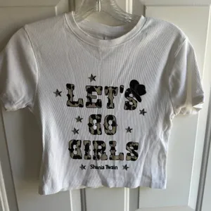 Shania Twain Women's Sz Small "Let's Go Girls" Country Western Graphic Baby Tee thumbnail 2