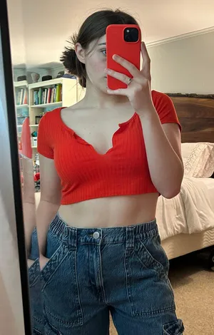 Red Crop Top thumbnail 1