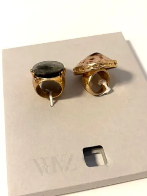 Zara Pack of Two Metal Resin Shell Statement Chunky Rings Ring Size 6 and 7 NWT thumbnail 5