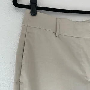 H&M Tapered Leg Slacks Light Beige Size 6 thumbnail 5