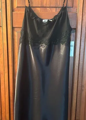 Nine West black short slip dress/nightie Spaghetti Straps size Medium thumbnail 1