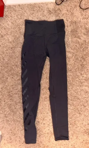 Alo Leggings thumbnail 1
