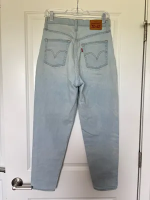 Levi’s High-Rise Tapered Jeans thumbnail 4