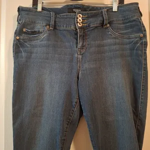 Torrid Sz 18 Blue Women's Capri Jeans thumbnail 7