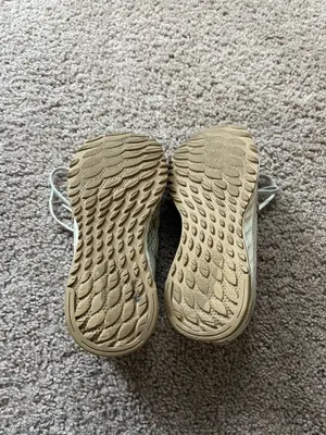 New Balance Tan Sneakers thumbnail 2