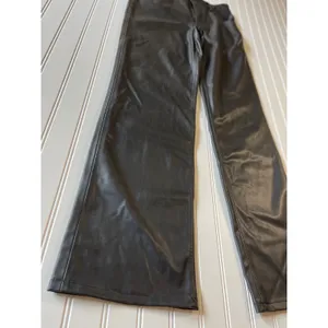 Zara Black Faux Leather Straight Leg Pants Womens Size 6‎ 5-Pocket Trousers thumbnail 4
