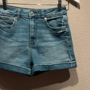 American Eagle Women’s Mom Jeans Denim Jean Shorts Size 00 thumbnail 3