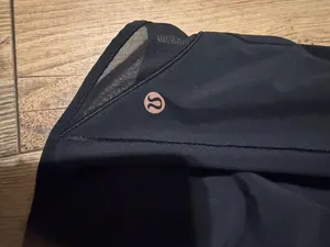 Lululemon Hotty Hot Shorts 4" thumbnail 2