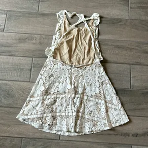 For love and lemons lace dress thumbnail 4