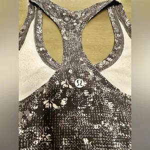 Lululemon Cool Racerback Short Tank *Nulu Buttery Soft Size 4 or 6-See Pictures thumbnail 3