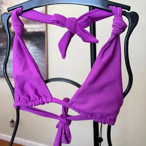 NWT Skatie bikini top Darby Top neon‎ purple size XS thumbnail 3