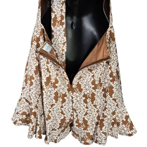 Selfie Leslie Romper Floral Deep V‎ Neck Halter Open Back Tie Back Size Large thumbnail 3