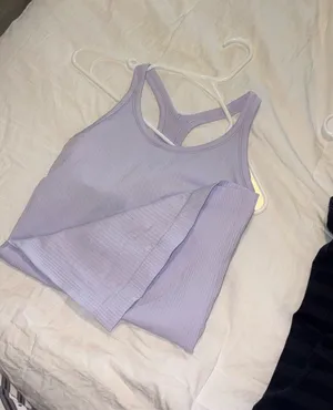Lululemon tank thumbnail 1