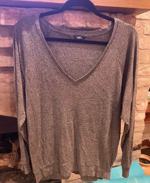 Grey Long Sleeve Tshirt Gray Size L thumbnail 1