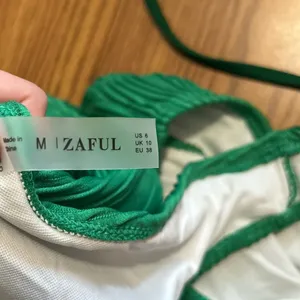 NWT Zaful Green Ribbed Bikini 2 Piece Set Women’s Size Medium thumbnail 5